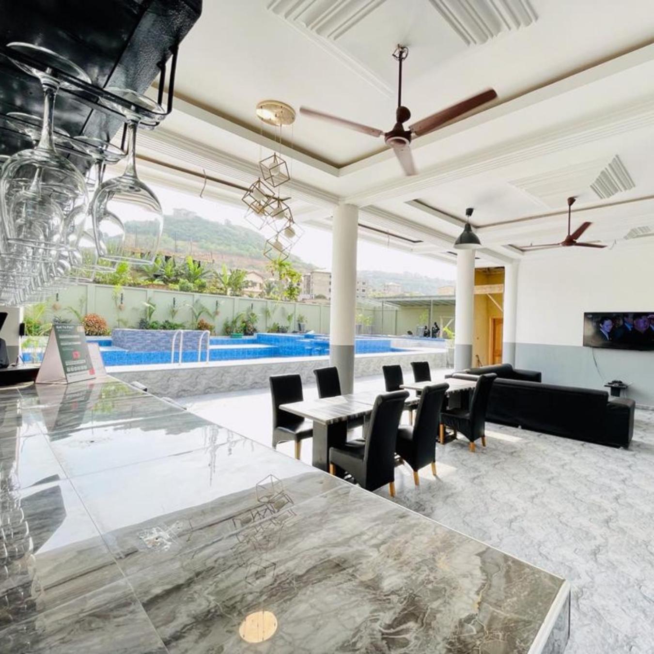 Perriman Hotel Kokrobite Dış mekan fotoğraf